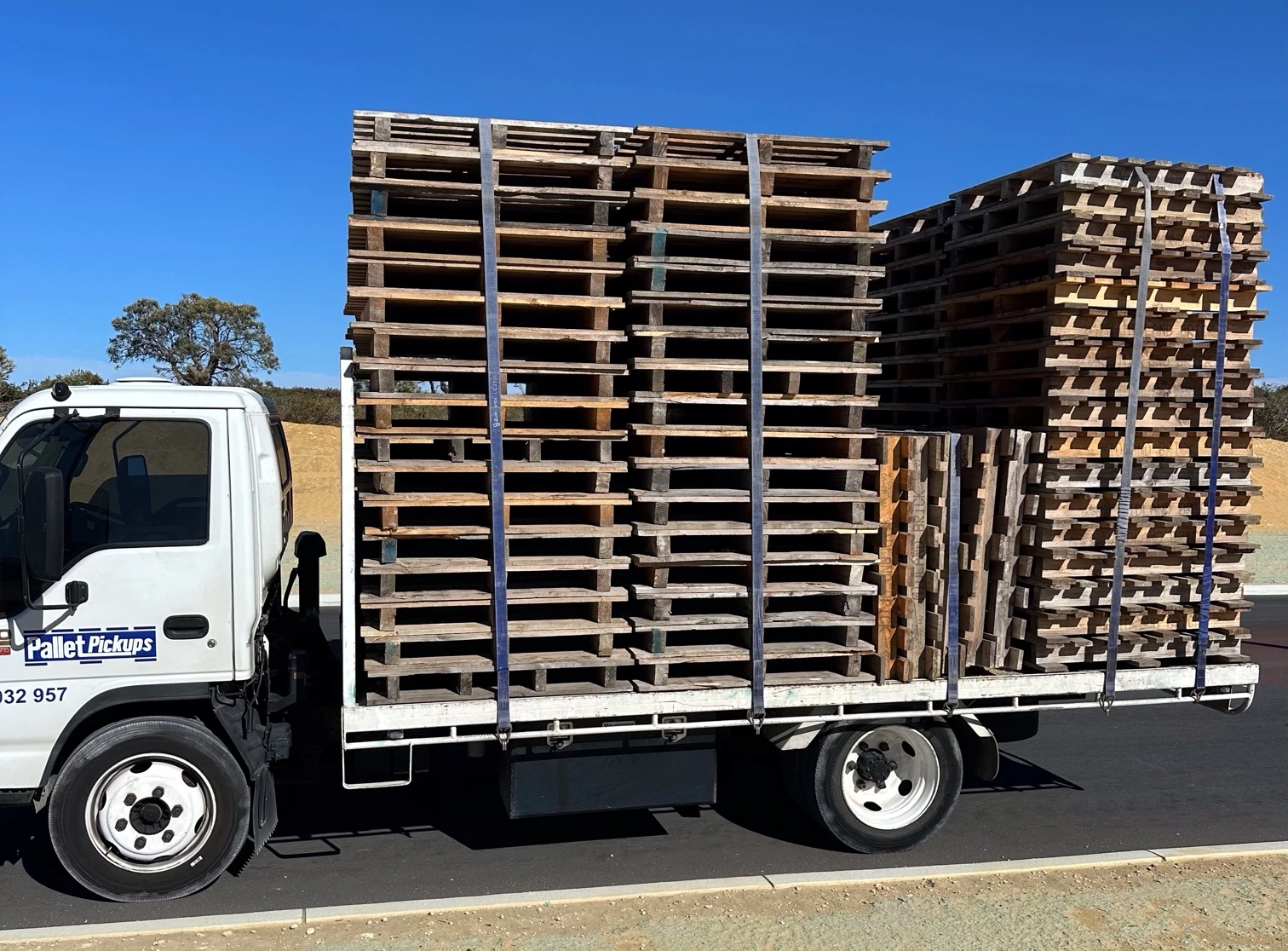 Pallet truck delivery in Perth